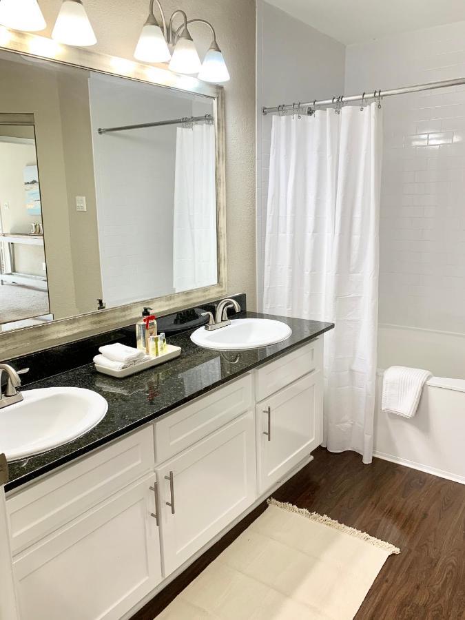 Spacious 2Br&2Ba Med Center Apt, Free Parking&Shuttle 휴스턴 외부 사진